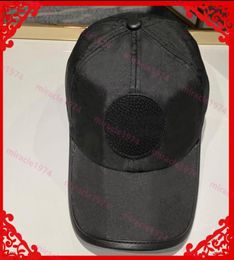 Designers caps chapeaux masculins de baseball de baseball bouffon de bouchons contre le capot de déchets Bonnet Ombalent Broidered Winter Hat Casquette Wide BR7883111
