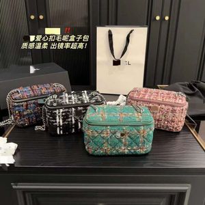 Diseñadores canales de Internet Celebrity New High-Value Love Autumn and Winter Style Woolen Chain Bag enviado