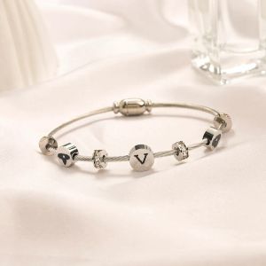 Designers Classic Brangles pour femmes luxe élégant bijoux cristal 14k Gold Diamond Letters Bracelets Bracelles Mens Bangle Birthday Wedding Gift G2452210YS