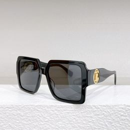 Ontwerpers Klassieke zonnebril Metaalacetaatvezel 4673 Hoogwaardige zonnebril Reizen Outdoor Strand Rijbril met originele doos