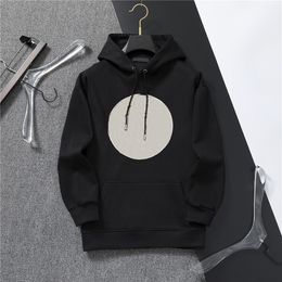 Designers Color Mens Hoodie Men Femmes Logo décontracté Coupages à manches longues Sweet-shirt