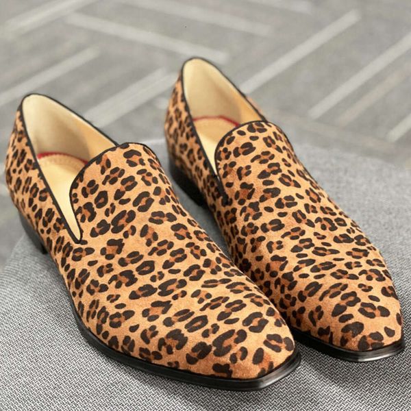 Diseñadores Zapatos de vestir Cuero genuino para hombre Moda Spikes Zapatos Estampado de leopardo Oficina de negocios Fiesta Bodas Zapato Tamaño grande 38-48 NO493