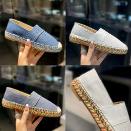 Diseñadores Zapatos casuales planos Woody Alpargatas Mocasines de cuero Sandalias de mujer Punta redonda Denim Zapatilla de deporte azul Zapato al aire libre de verano con caja 530