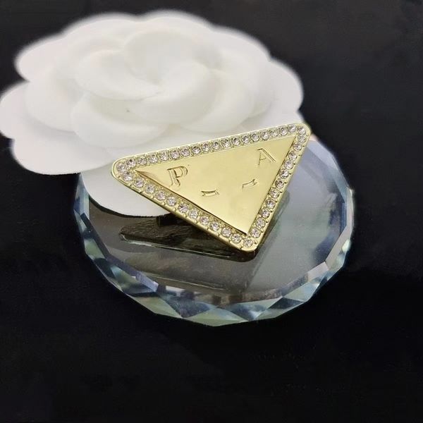 Broches de perlas de diamantes de cristal geométricos de diseñadores, broche con logotipo de marca de lujo para mujer