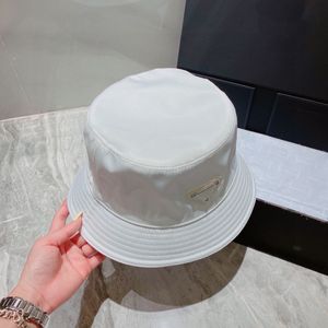 Ontwerpers Hoeden Luxe Sunshade Men and Women Elegant Charm Fashion Trend Good Materials Casual Four Seasons Gift Summer Hat zeer goed