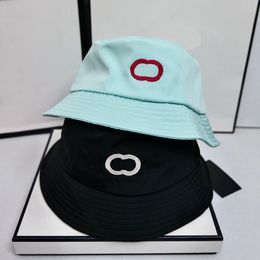 Chapeaux de créateurs tempérament de luxe chapeau de soleil chapeau de seau lettres de couleur unie casquettes de couple occasionnels Casquette de voyage en bord de mer d'été élégante et de haute qualité très agréable