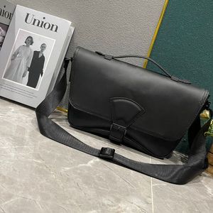 DISEÑADORES de alta calidad para hombre, bolso cruzado de viaje, bolso de cuero de moda, maletín para hombre