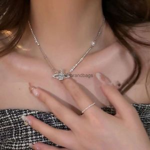 Ontwerpers juwelen Vivienne Ins -stijl diamant ingelegde westerse keizerin Dowager Planet ketting niche zoete en koele high -hightende ontwerp sleutelbeen ketting veelzijdige ketting ketting
