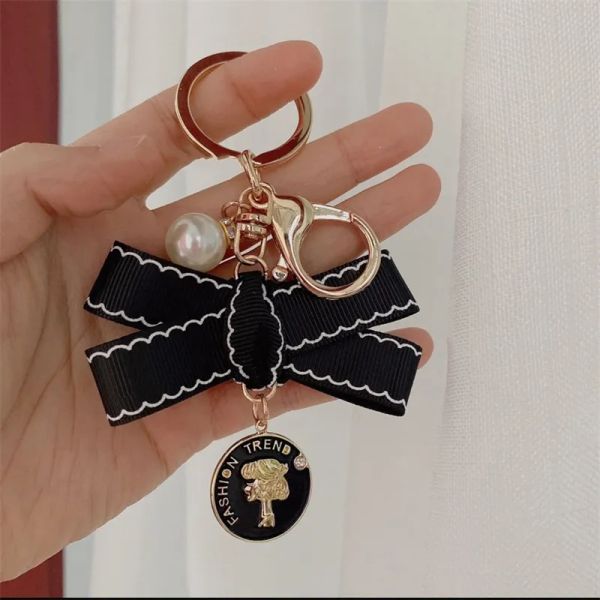 Designers Keyring Fashion Dames Keeschains Brands de luxe Cortes à main Perle Femmes Femmes Lovers Sacs Coupages Courstes Chains clés Lonyards 2024 HOT -7