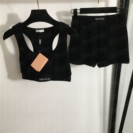 Designers Lettre veste Shorts de maillot de bain designer sous-vêtements pour femmes broderies de sports de sport top sexy ensembles de maillots de bain pour femmes