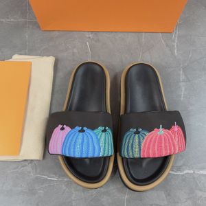 Ontwerpers Heren Dames Slippers Zwembad Kussen Sandalen Koppels Slippers Zonsondergang Plat Comfort Muiltjes Rubberen bodem Breedte Slides Haak Lus Sluiting Zachte Strandschoenen 35-45