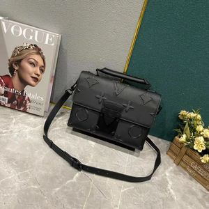 Diseñadores Maletín para hombre Cuerpo cruzado negro Bolsas de hombro Cuero en relieve S Lock Hardware Cierre magnético Bolso Ambassadeur PM Messenger Pequeño bolso cuadrado M58711