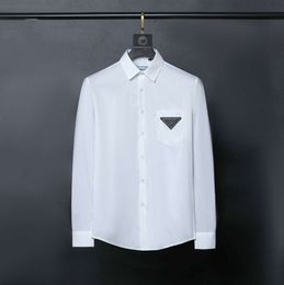 Diseñadores Camisas casuales para hombre Diseñador de calidad Camisetas de negocios Camisa de manga larga clásica Carta de color sólido Blusa de primavera y otoño 5123ess