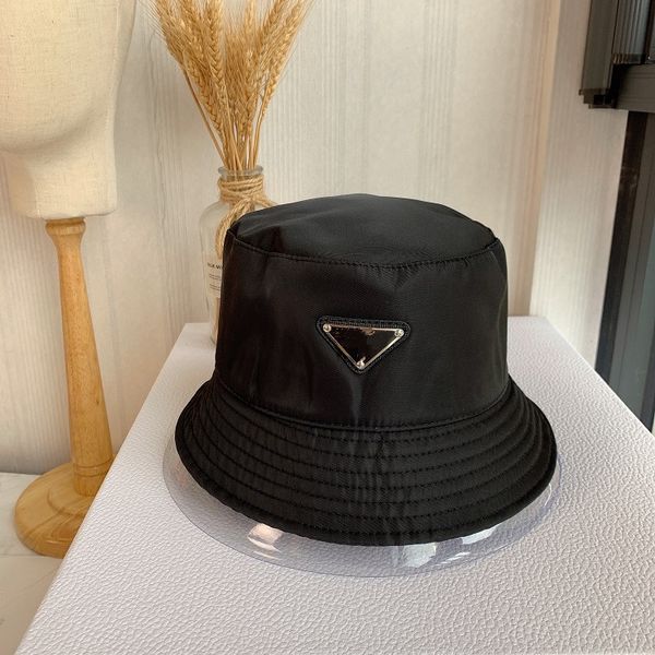 Designers Mens Womens Bucket Hat Fitted Hats pour hommes protection solaire disquette pliable imperméable casquette en tissu grosse tête unisexe