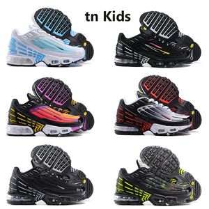 TN Enfant plus 3 III TUNDED KIDS SHOGES GARPS GARPS TRIPLE BLANC BLAQUE Utilitaire Atlanta OG Baby Children Trainers Sneakers Sports Chaussures Coureurs 28-35