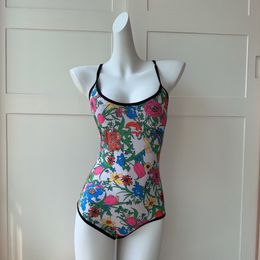 Ontwerpers één stuk dames badmode dames bikini sexy bloemen bodysuit spa zwembad feest badpak luxe lous riem vorm zomer zwempak