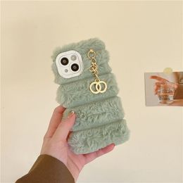 Designers Phone Case Pendentifs Pour IPhone 14 Promax 13 Pro 12 11 Phonecase Cashmere Cover Fashion Fluffy IPhone Cases