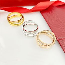 Ring de créateur couple de mode de création bijoux de créateurs luxurys diamant anneau de style personnalisé simple bijoux femme gold gamme de fête mammaire cadeau