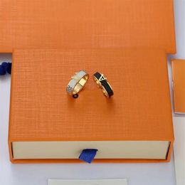 Designers anel luxurys carta anéis masculinos moda feminina clássico jóias quadrado casal par anel 2 estilos aniversário g3267