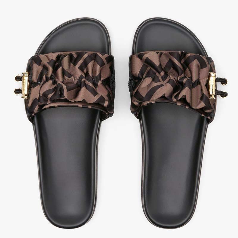 designers sandals pantoufles de mode d'￩t￩ girls plage pour femmes glissades de sandal maux de topp
