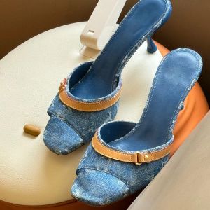 Designers sandals pantoufles chaussures pour femmes talons bobines de mode imprimer en denim patchwork 9,5 cm /6,5 cm de sandale à talons hauts