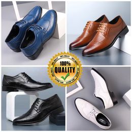 Designers Chaussures Designer Casual Chaussures Hommes Bleu blanc marron Chaussures en cuir Point Toe banquets costume Talons d'affaires de l'homme EUR 38-47