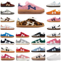 Livraison gratuite designers chaussures pour hommes femmes baskets de chaussures de gomme gris noire blanc vif bleu bleu clair rose rose foncé mens entraîneur 36-45