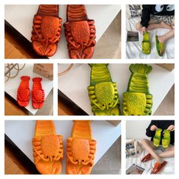 Designers Slidestosman Designer Slippers Chaussures Men Slipper Slides Femme Boots Boots Snow Cheer Mules Wool Warm Ultras Mini 36-47