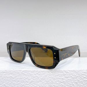 Ontwerpers rechthoekige zonnebril met klein frame, modieuze letterpoten, hoogwaardige harslenzen, meerdere kleuren om uit te kiezen met beschermhoes DG4458