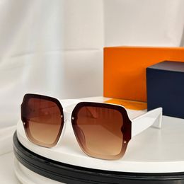 Designers Square Sunglasses Acetate Fibre Fibre Metal Logo Amosphérique Classic Retro Style Lunettes de soleil résistantes UV 2009 Lunettes de soleil de luxe neutres