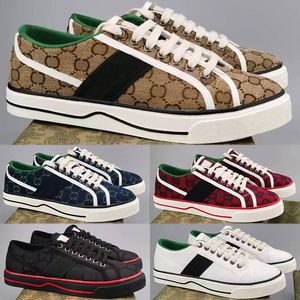 Designers Tennis 1977 Canvas Mens Womens Casual Sneakers Chaussures Italie Green et Red Stripe Rubber Rubber Sole Luxurys Sneakers 40-46