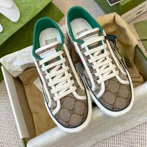 Ontwerpers Tennis 1977 sneaker canvas Luxe schoen Beige Blauw gewassen jacquard denim Damesschoenen Rubberen zool Geborduurde Vintage casual schoenen