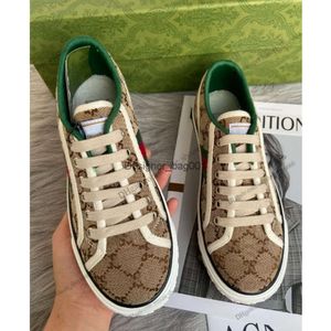 Ontwerpers Tennis 1977 sneaker canvas Luxe schoen Beige Blauw gewassen jacquard denim Damesschoenen Ace Rubberen zool Geborduurd Vintage 001