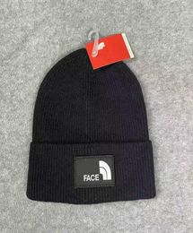 Designers chapeau d'hiver lettre de luxe chapeau tricoté extérieur de protection froide