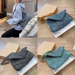 Designers Femmes Sac Vintage Puffer Sacs à main Portefeuille Bandoulière Femme Épaule Sac à main Sacs Luxurys Sacs à main Cher Mini Snapshot 231226