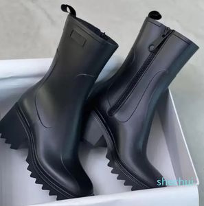 Designers Femmes Bottes De Pluie Angleterre Style Imperméable Welly Caoutchouc Eau Pluies Chaussures Bottines Bottines