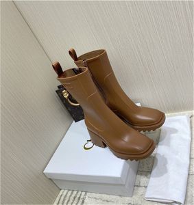 Ontwerpers Women Regen Boots Engeland Stijl Waterdichte Welly PVC Water Rains Schoen Zipper Vintage vierkante hoofdschoenen Fashion-High Martin Boot