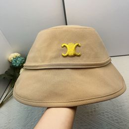 Designers Womens Bucket Hat Mens Bob Wide Brim Chapeaux Soleil Prévenir le bonnet Bonnet Baseball Cap Snacks Robe de pêche en plein air