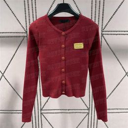 Designer femmes tricots Cardigan pull en métal lettre Badge tricoté sweats à capuche à manches longues dame Sweatshirts t-shirts