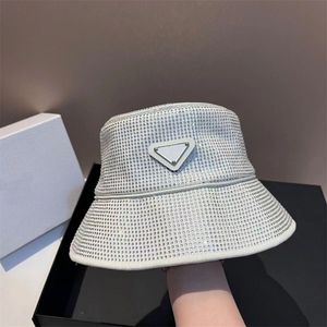 Designers Femmes Hommes Bucket Chapeaux Marque De Luxe Casquettes Diamond Sunhat Casquettes Casquette De Pêche En Plein Air Été Plage Fit Chapeau Large Bord Chapeaux