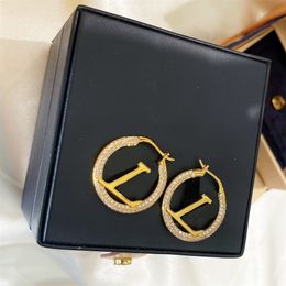 Diseñadores para mujer Joyería de boda Pendientes L con círculos de diamantes Moda Mujeres Anillos de oreja Joyería Praty Aniversarios de eventos importantes