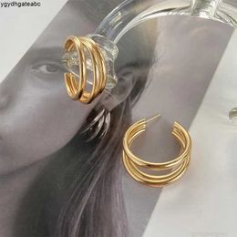 Boucles d'oreilles DesignStud Gold Color Cercle rond en forme de C pour femmes Géométriques Grajques d'oreille vintage Brincos Party Bielry Gift {Catégorie} SE2K
