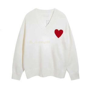 Designes Nouveau Sweate Love Heat A Man Woman Loves Couple Cadigan Knit V Ound Neck High Colla Womens Fashion Lette Blanc Noir Vêtements à manches longues