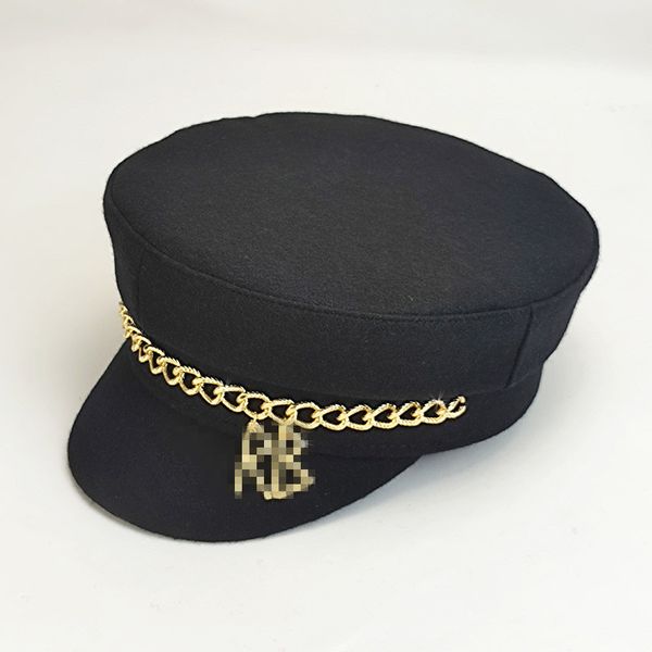 Bérets de styliste pour femmes, chapeaux noirs, casquettes à chaîne en métal, visière militaire plate, bérets d'extérieur