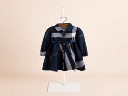 Desinger Filles Robes À Carreaux Printemps nouveaux enfants revers robe à manches longues enfants simple boutonnage ruban Arcs ceinture robe de princesse A2204789216