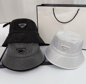 Desingers emmer hoeden Luxurys brede rand driekleurige merkbrief Sunhats mode feestreizen visser cap hoogwaardige ingelegde kristal mode-accessoires