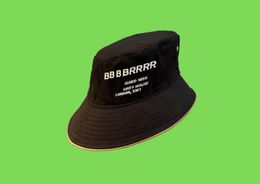 Descents chapeaux de seau luxurys chapeaux de bord large lettre de couleur solide sunhats tendance mode voyage buckethats tempérament cent chapeau v4407390
