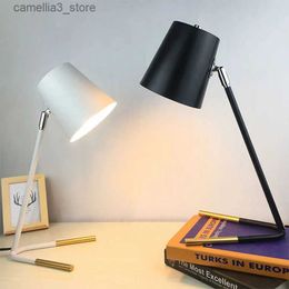 Bureaulampen Scandinavische bureaulamp LED-tafellamp Zwart Wit Modern Platteland Eenvoudig ijzer Voor studeerkamer Slaapkamer Salon Boekhandel Hotel lezen Q231104