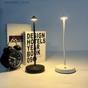 Bureaulampen Oplaadbare tafellamp Creatief dineren Touch Led Hotelbar Koffie Pina pro Tafellamp Lampada Da Tavolo Decoratieve bureaulamp Q231104