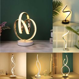Lampes de bureau Simple moderne spirale LED lampe de bureau acrylique métal incurvé veilleuse salon maison chevet éclairage décoratif lampes de Table P230412
